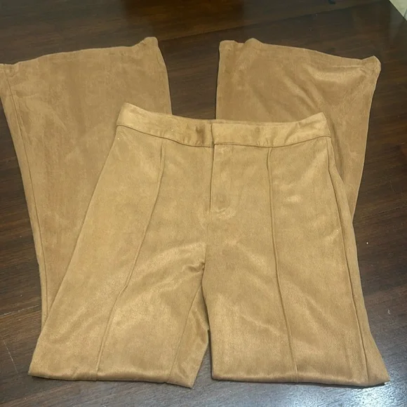 Nwt camel faux suede flare trousers - Picture 3 of 6